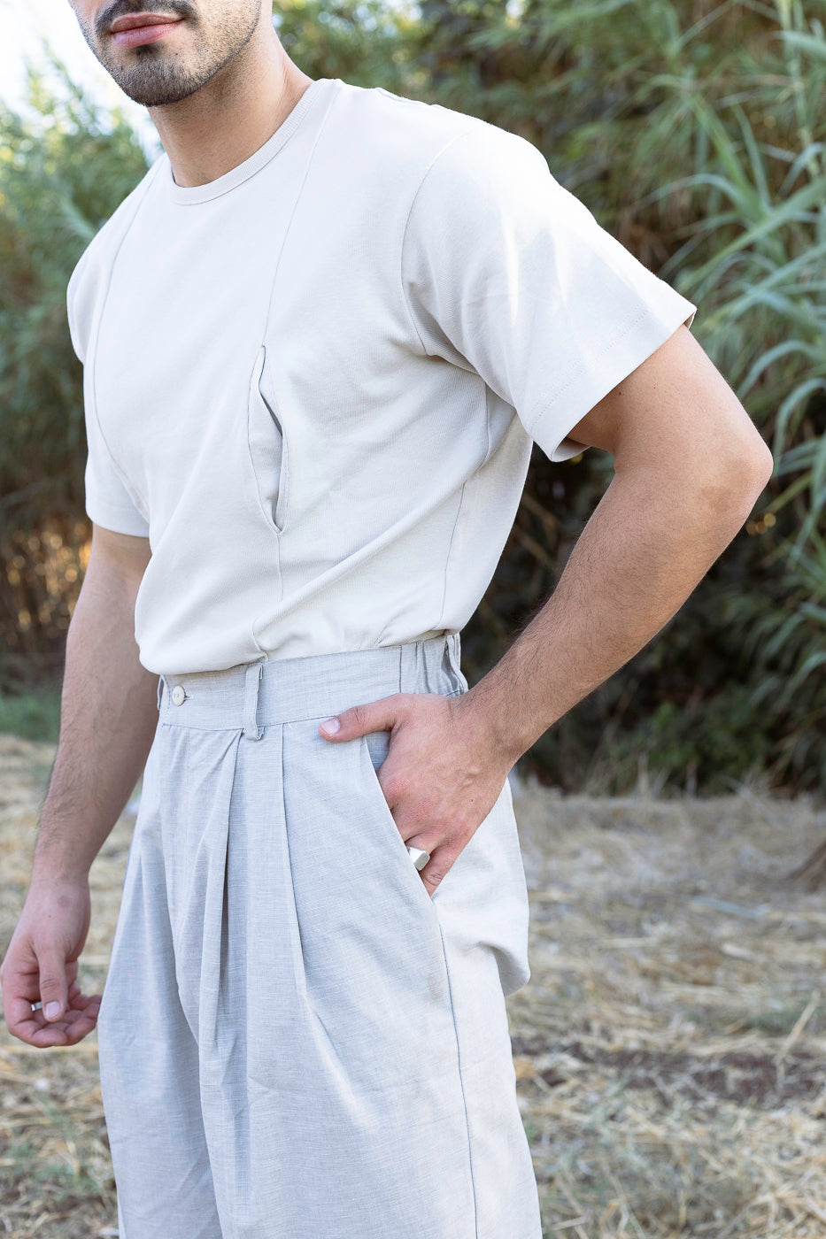 Light grey Pocket T